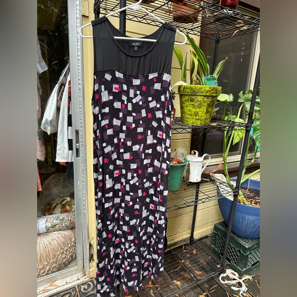 DKNY Abstract Print Tank Top Dress Black and Purple Design Calf Length Size XL